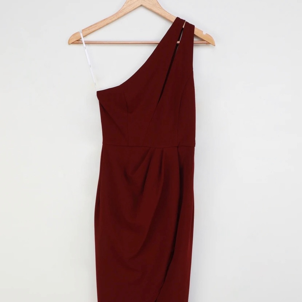 Lulu’s Formal Dress - Picture 4 of 5